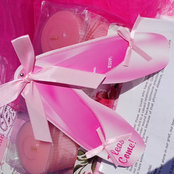 BREAST CANCER AWARENESS DISPLAY/EDUCATION - Picture 15 of 17